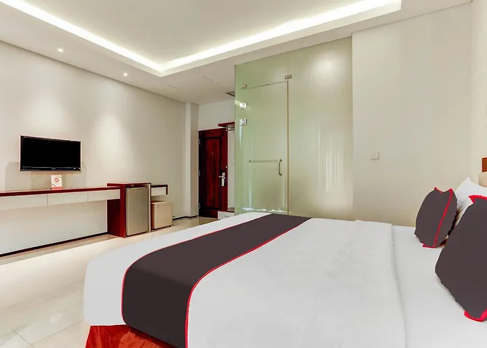 فندق Collection O Near Pantai Kuta Formerly Premium 4*