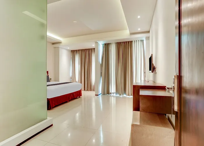 فندق Collection O Near Pantai Kuta Formerly Premium