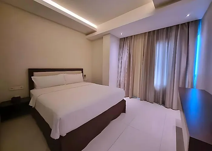 Collection O Near Pantai Kuta Formerly Premium 4*