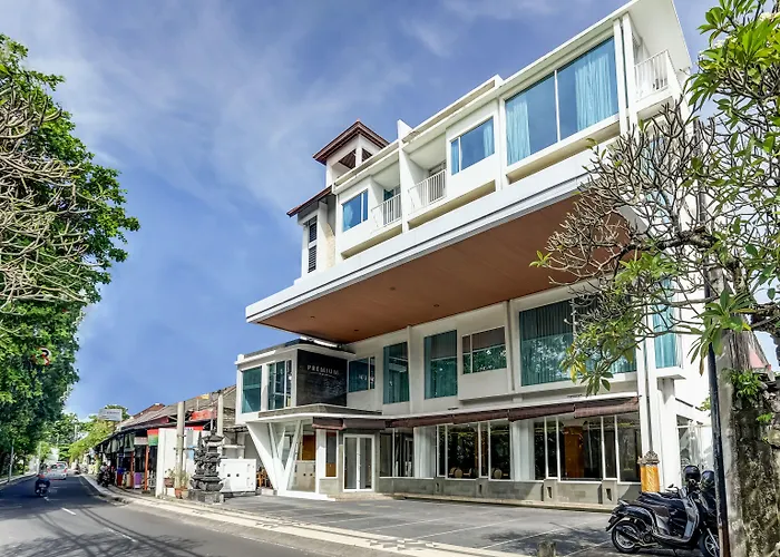 Collection O Near Pantai Kuta Formerly Premium ليجيان